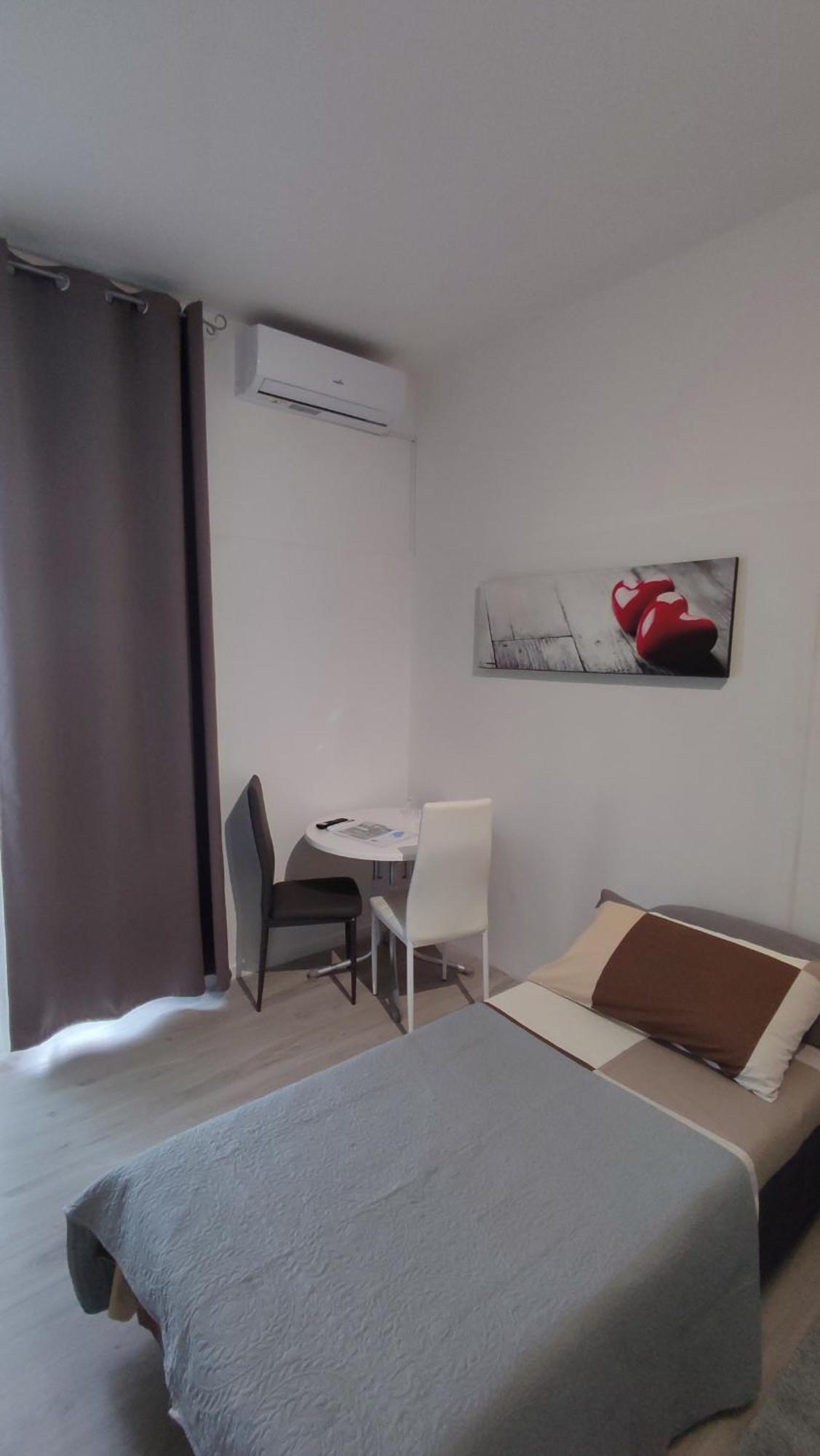 Nautica Tarello - Casa Ena Beb Bed & Breakfast Viverone Eksteriør bilde
