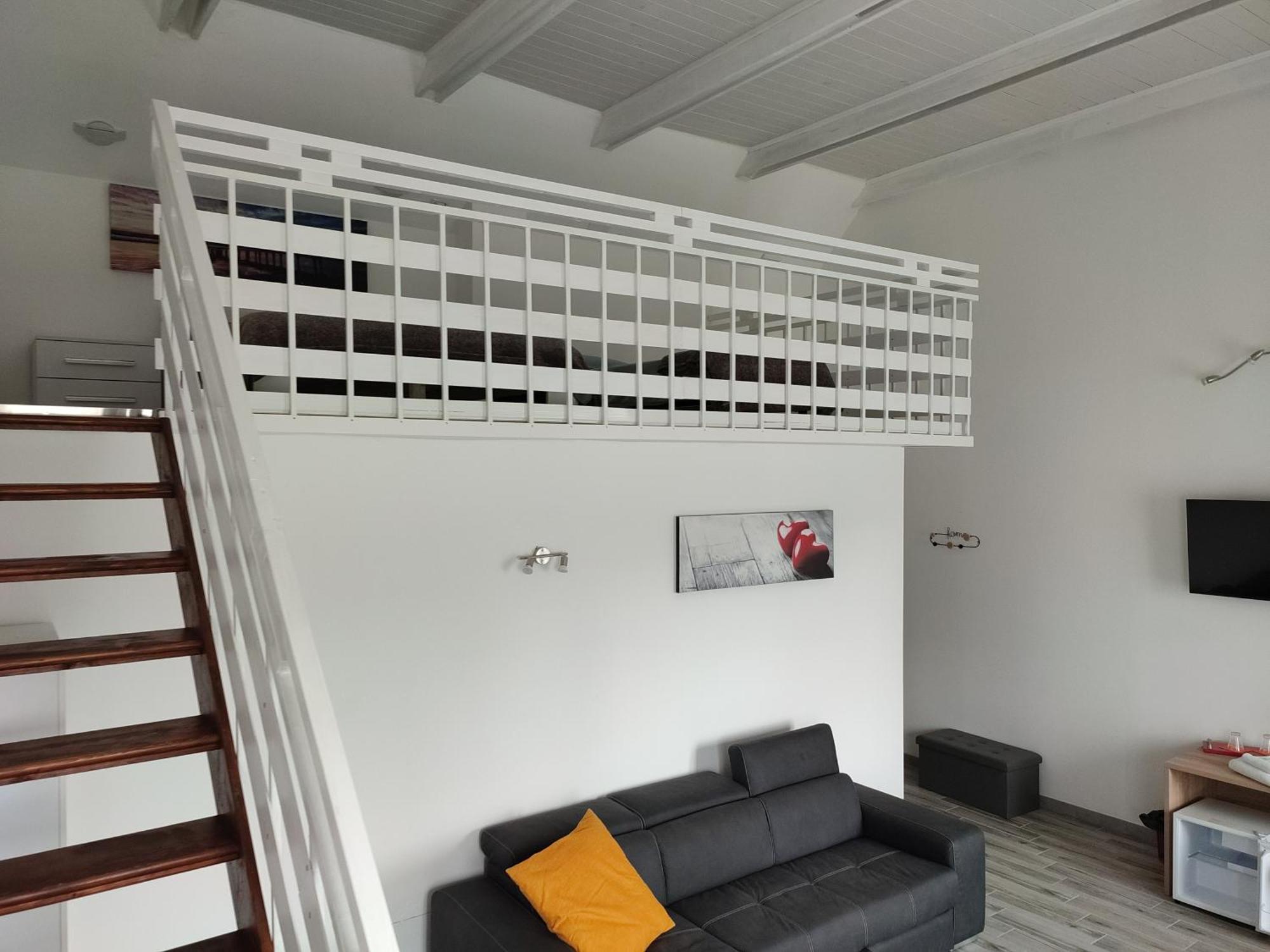 Nautica Tarello - Casa Ena Beb Bed & Breakfast Viverone Eksteriør bilde