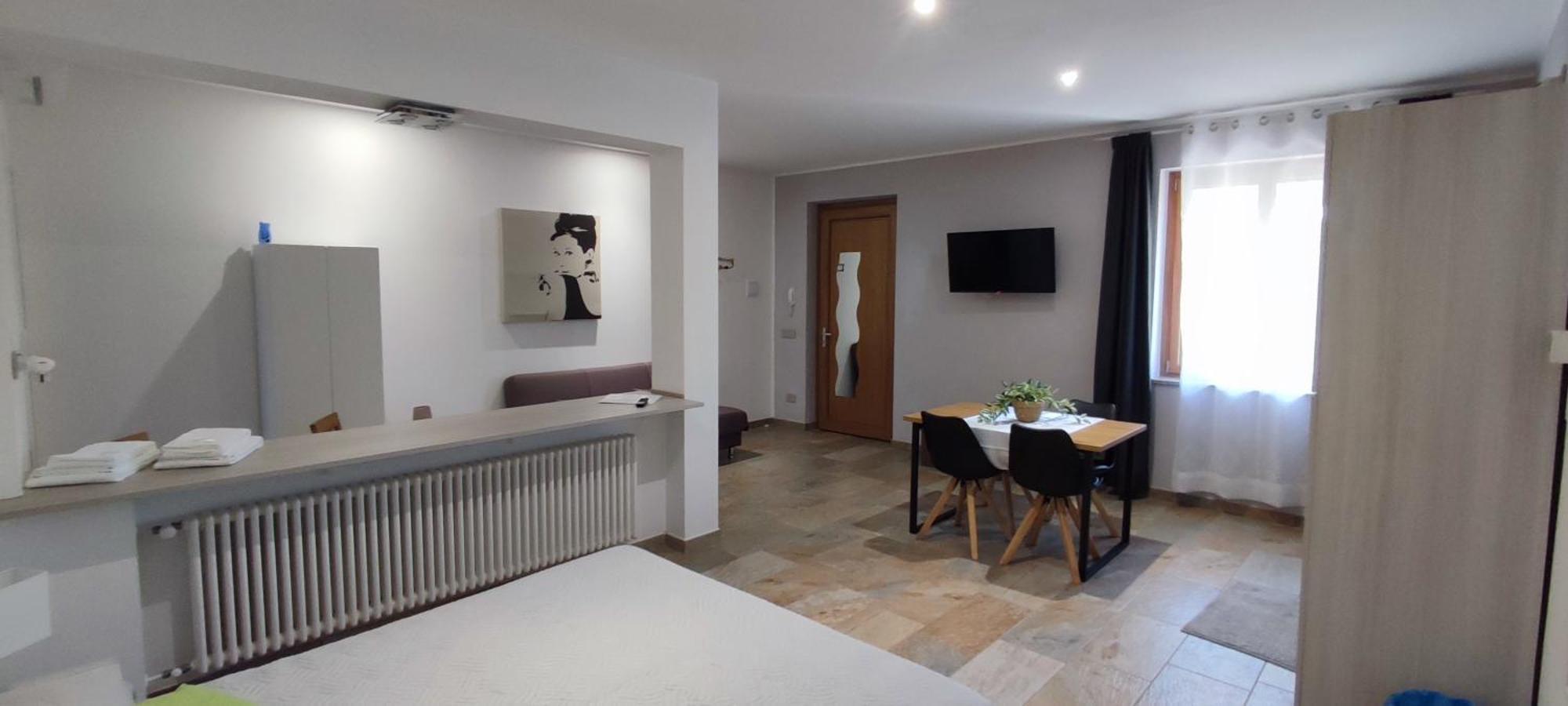 Nautica Tarello - Casa Ena Beb Bed & Breakfast Viverone Eksteriør bilde